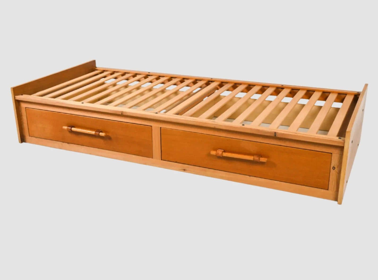 Vintage Scandi Oak Daybed / Trundle Bed In the Manner of Børge Mogensen